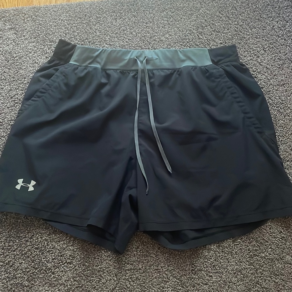 Mens Under Amor Athletic Shorts XL